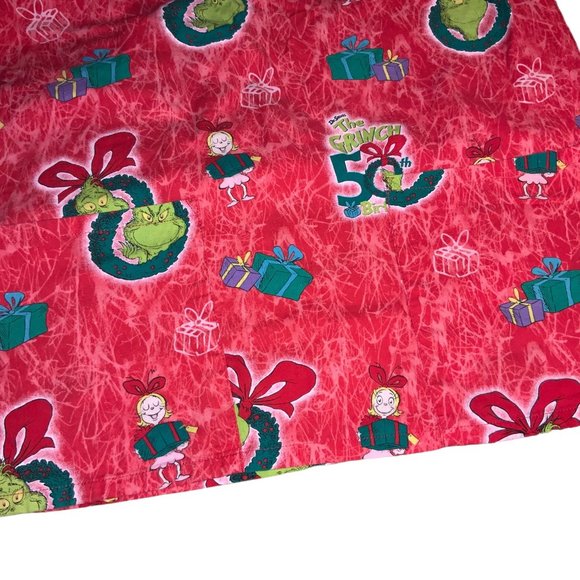 Dr Seuss Grinch 50th Birthday Nurse Scrub Christmas Medical Top Size XS - Picture 9 of 10
